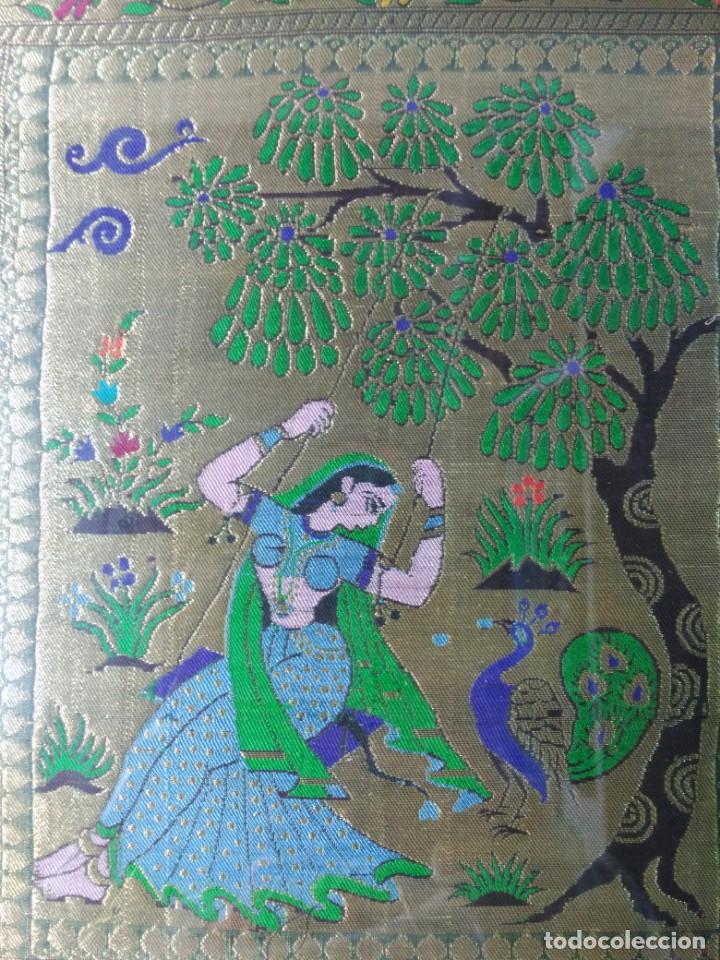 Arte: CUADRO TEXTIL EN MARCO DE MADERA, ORIGEN INDIO - Foto 3