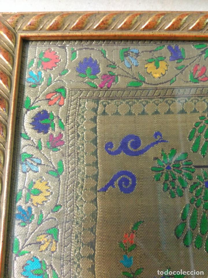 Arte: CUADRO TEXTIL EN MARCO DE MADERA, ORIGEN INDIO - Foto 5