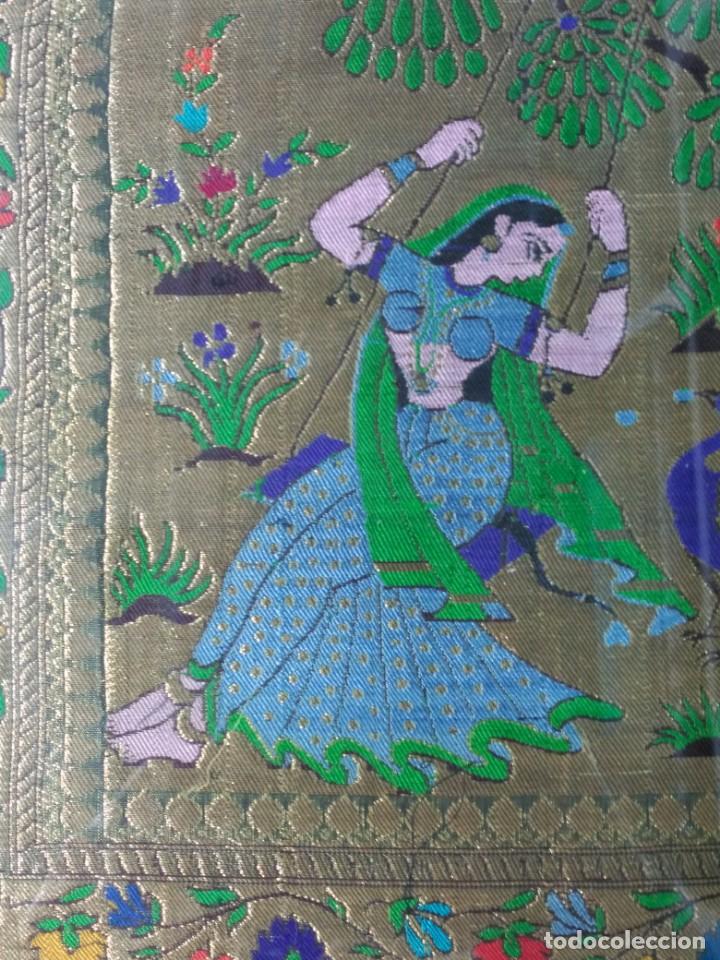Arte: CUADRO TEXTIL EN MARCO DE MADERA, ORIGEN INDIO - Foto 11