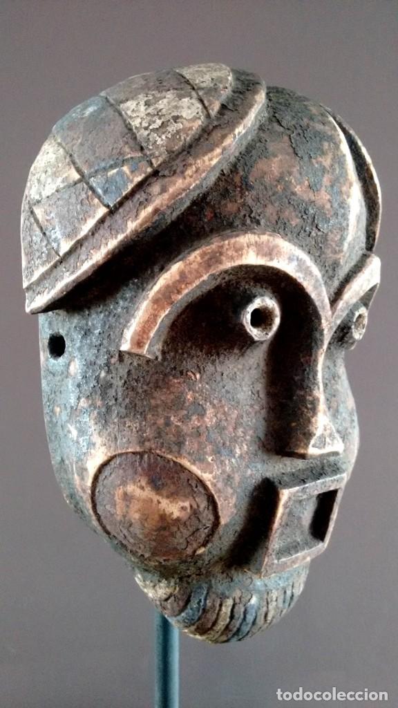 Arte: M&aacute;scara Bamileke (Camer&uacute;n) - Foto 3