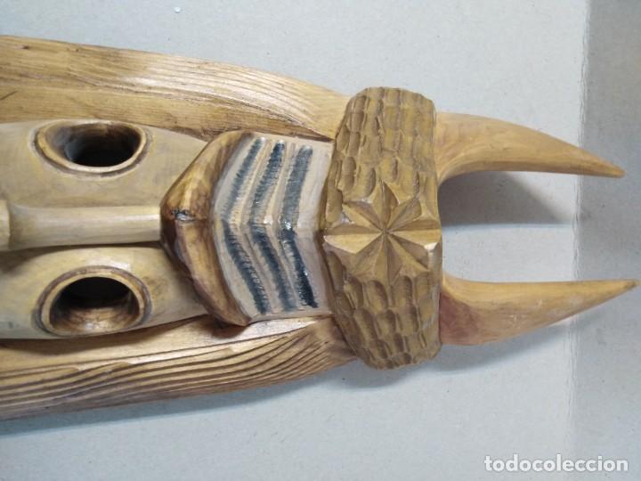 Arte: M&aacute;scara rumana madera 55x21ctms - Foto 6