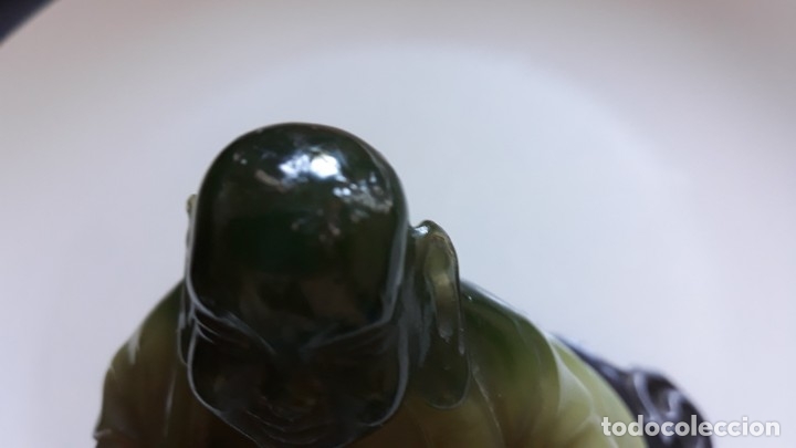 Arte: Buda simil jade sobre peana - Foto 16