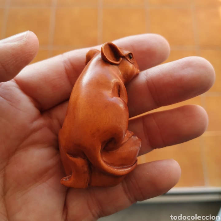 Arte: Antiguo netsuke japon&eacute;s de madera, raton con moneda - Foto 3