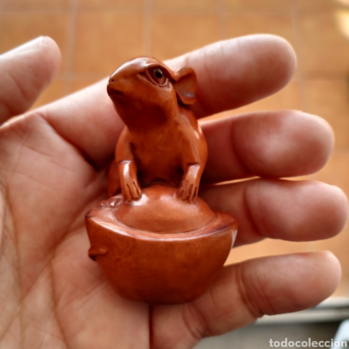 Arte: Antiguo netsuke japon&eacute;s de madera, raton con moneda - Foto 5