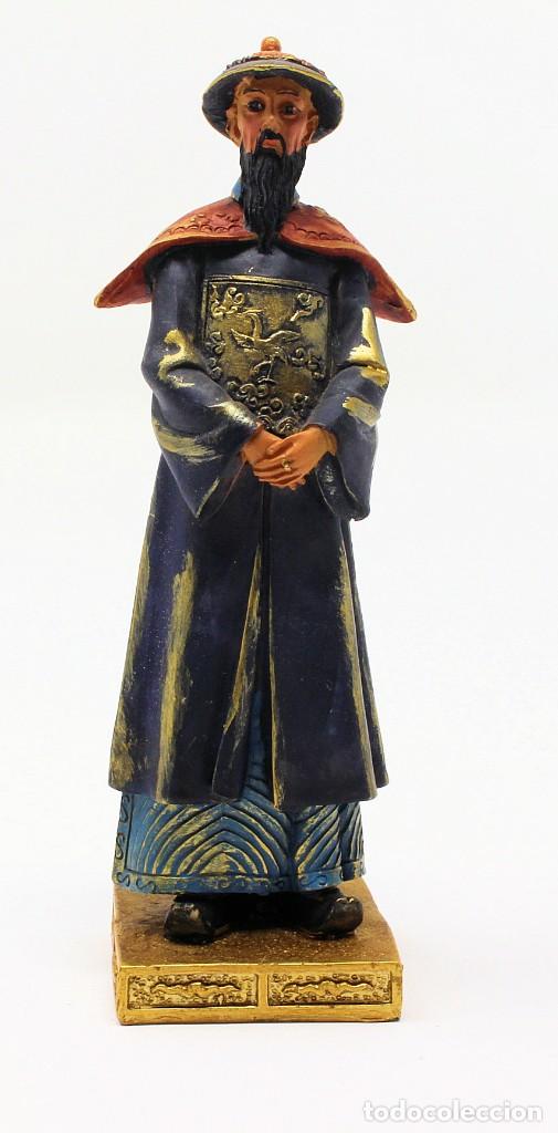 Arte: Figura Imperial China - 12,5 cm de altura.