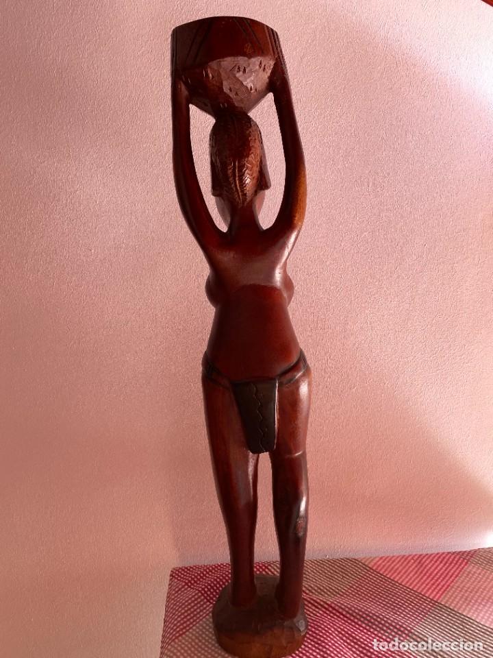 Arte: Figura africana de madera - Foto 2