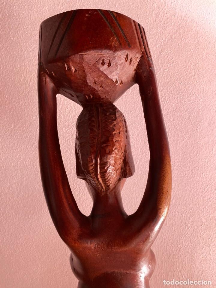 Arte: Figura africana de madera - Foto 4