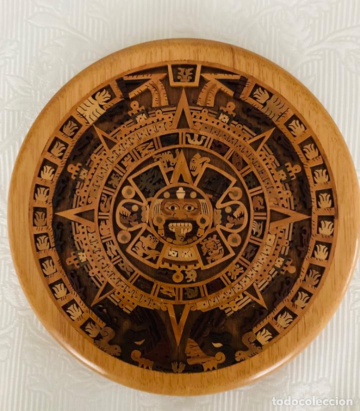 Arte: Calendario azteca en maderas tropicales - Foto 1