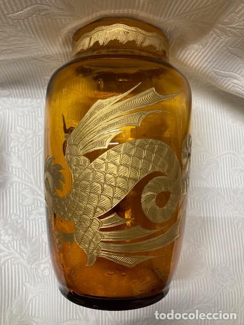 Arte: Jarr&oacute;n chino &aacute;mbar decorado con pan de oro