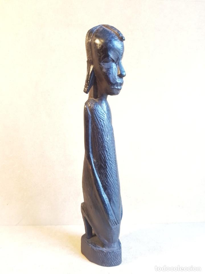 Arte: Masai de Tanzania, &eacute;bano. - Foto 1
