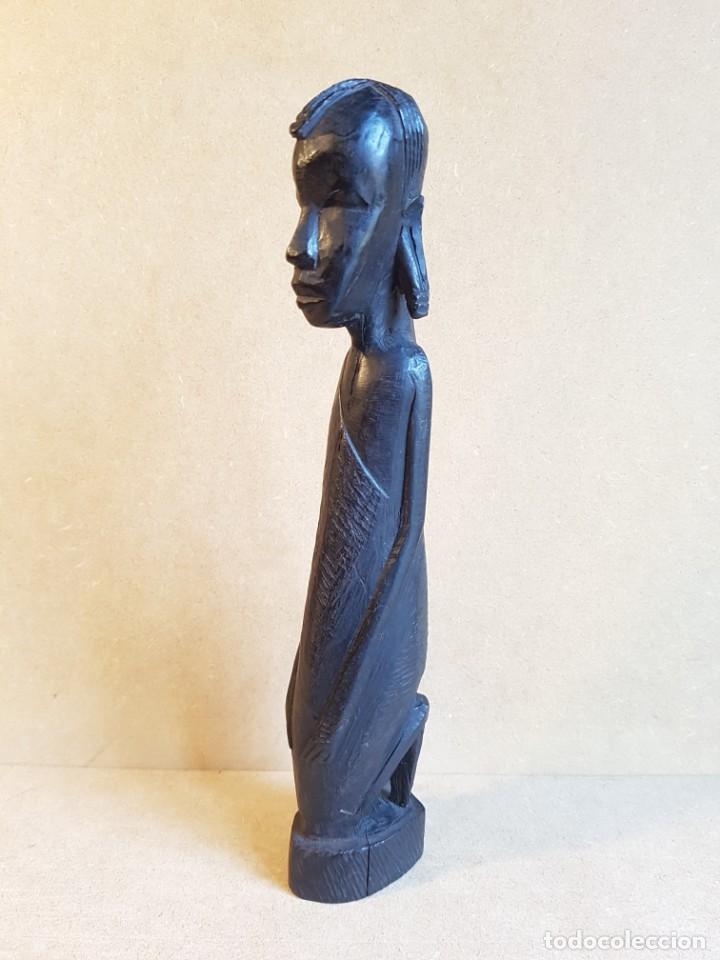 Arte: Masai de Tanzania, &eacute;bano. - Foto 3
