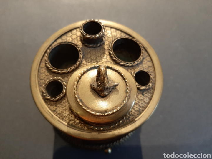 Arte: Objeto raro chino de madera y bronce, parece tintero - Foto 3