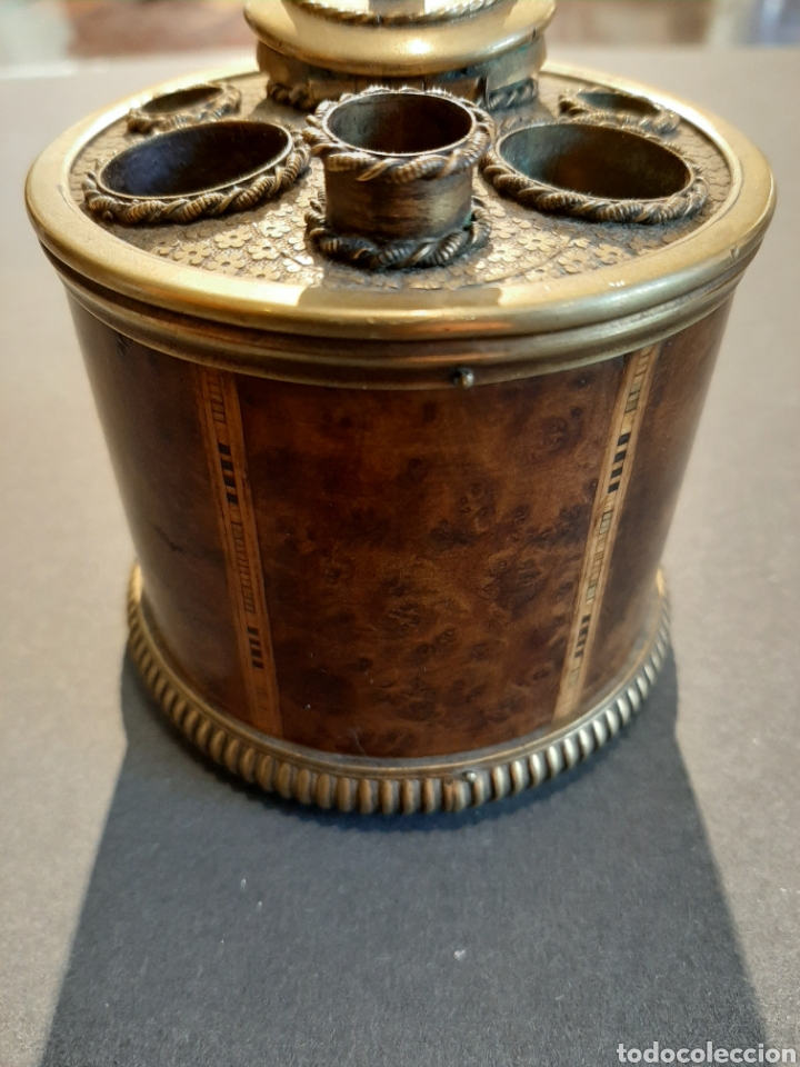 Arte: Objeto raro chino de madera y bronce, parece tintero - Foto 6
