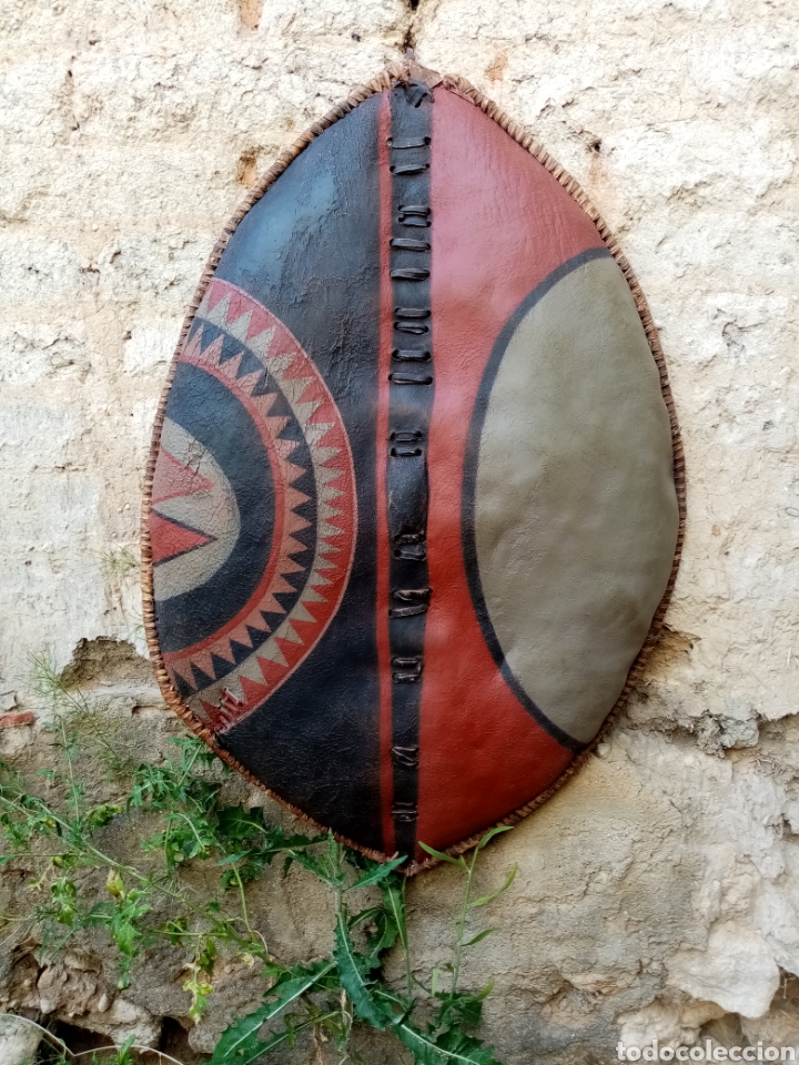 Arte: Escudo Masai antiguo. - Foto 1