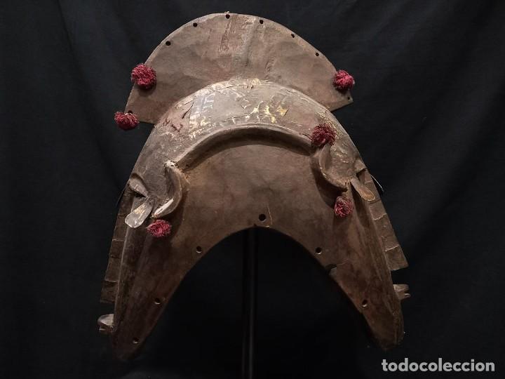Arte: M&aacute;scara 2 caras Marka Mali - Foto 1