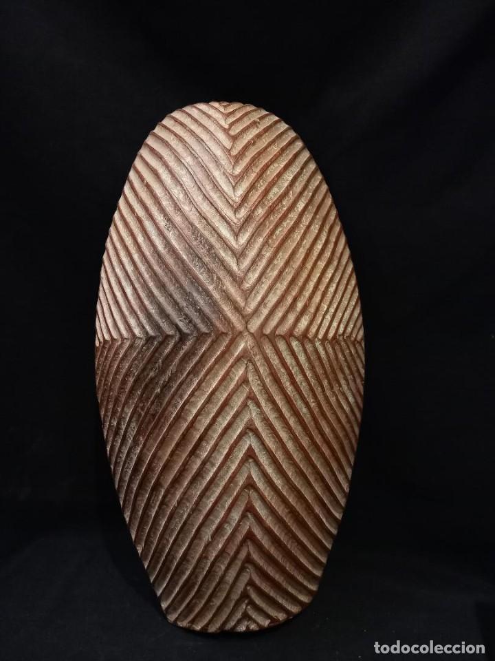 Arte: Escudo africano madera - Foto 1