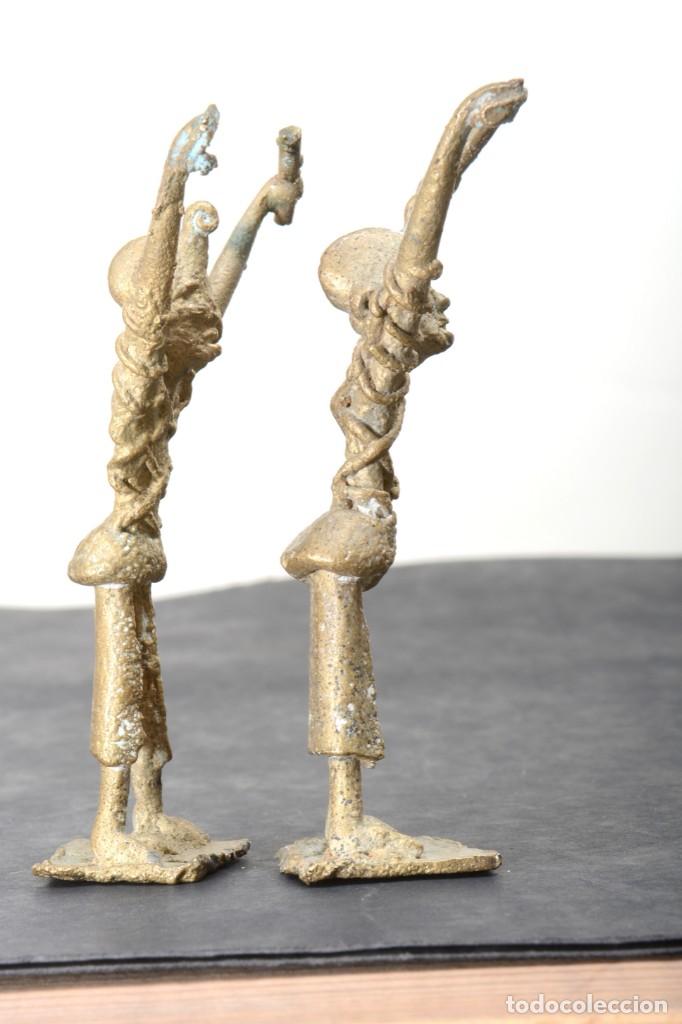 Arte: Par de figuras de lat&oacute;n Ashanti - Foto 9