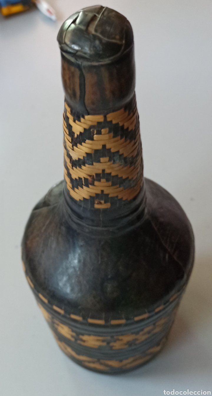 Arte: ORIGINAL BOTELLA TALLADA EN MADERA - Foto 2