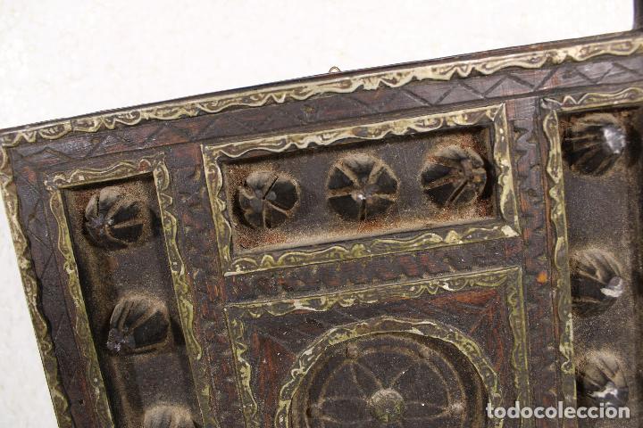 Arte: antigua puerta buda - Foto 4