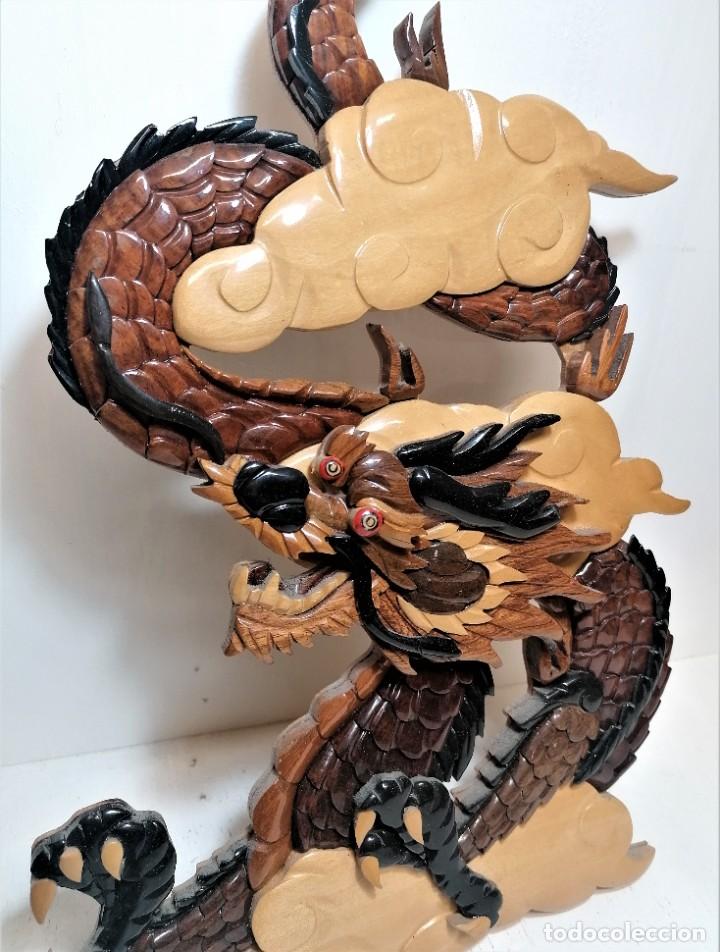 Arte: Figura mural de drag&oacute;n en marqueter&iacute;a. - Foto 2