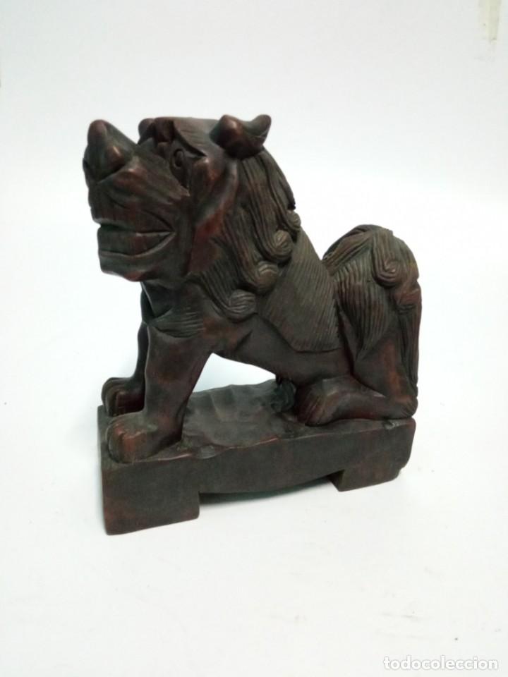 Arte: Preciosa talla de madera de Perro Foo, Le&oacute;n Fu - Foto 2