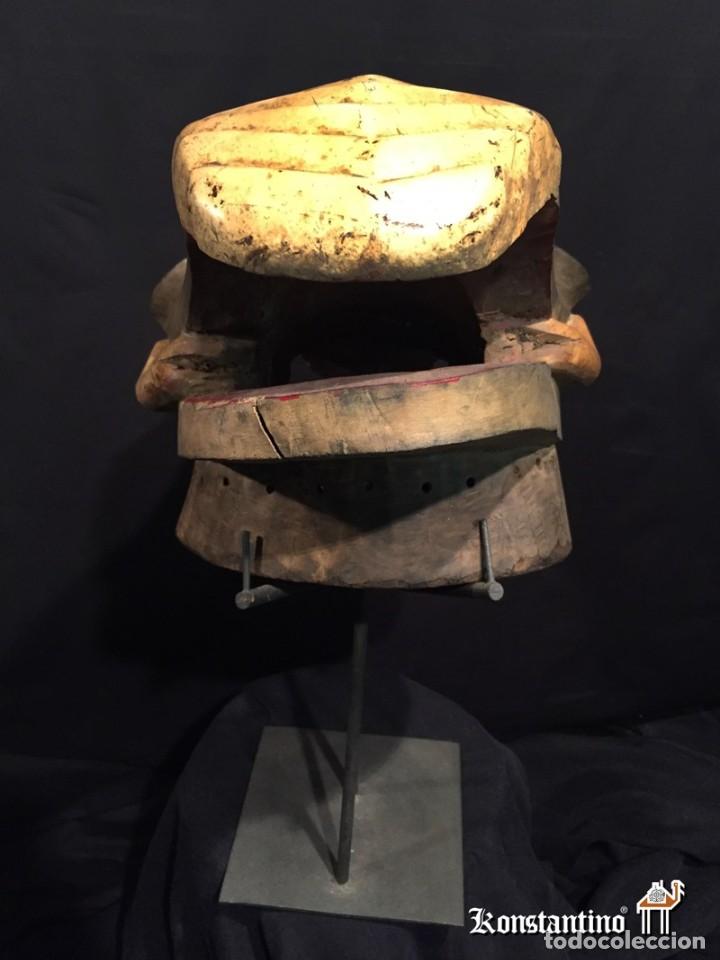 Arte: CASCO DOBLE CABEZA 71X35 - Foto 5