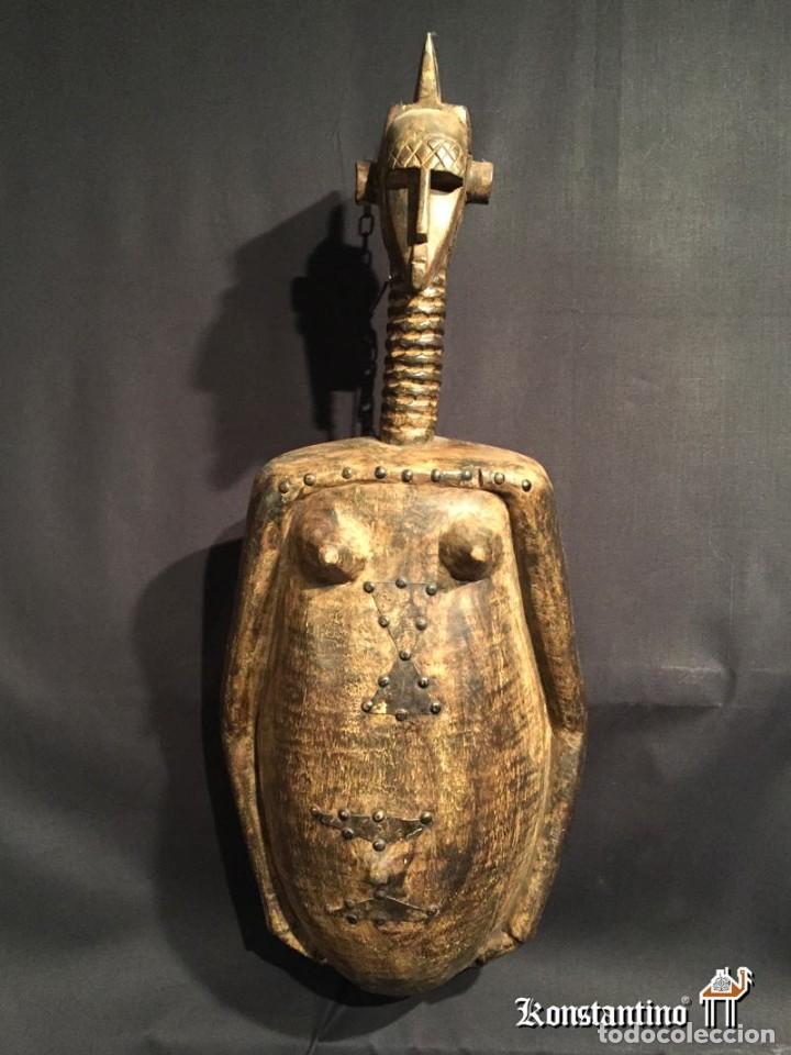 Arte: M&Aacute;SCARA DOBLE CABEZA 76X32 CMS - Foto 1