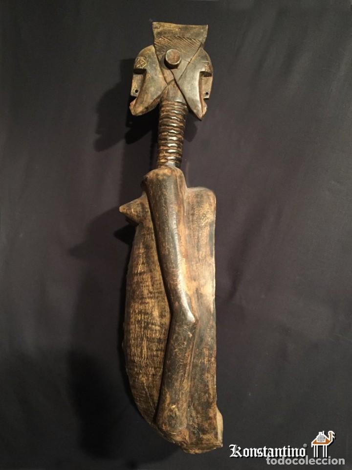 Arte: M&Aacute;SCARA DOBLE CABEZA 76X32 CMS - Foto 2