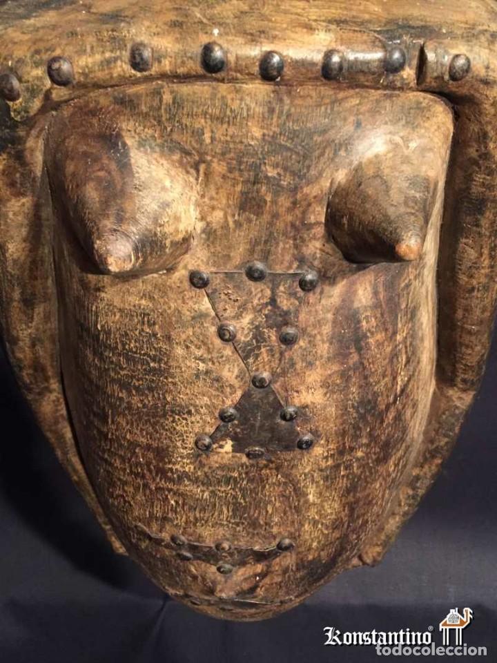 Arte: M&Aacute;SCARA DOBLE CABEZA 76X32 CMS - Foto 6