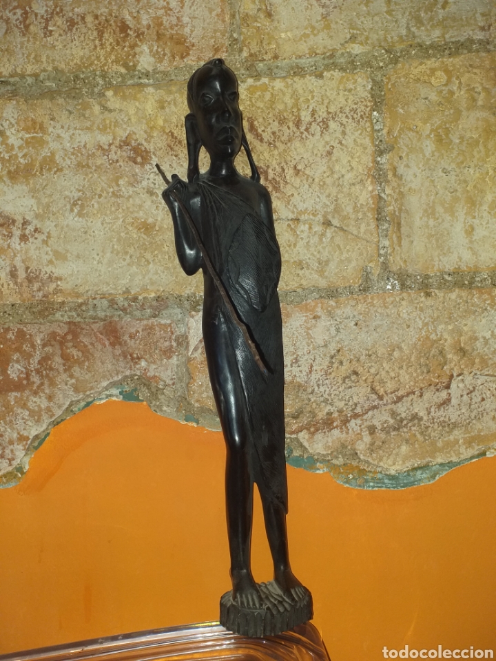 Arte: Figuras en madera de &eacute;bano (2 unid) - Foto 1