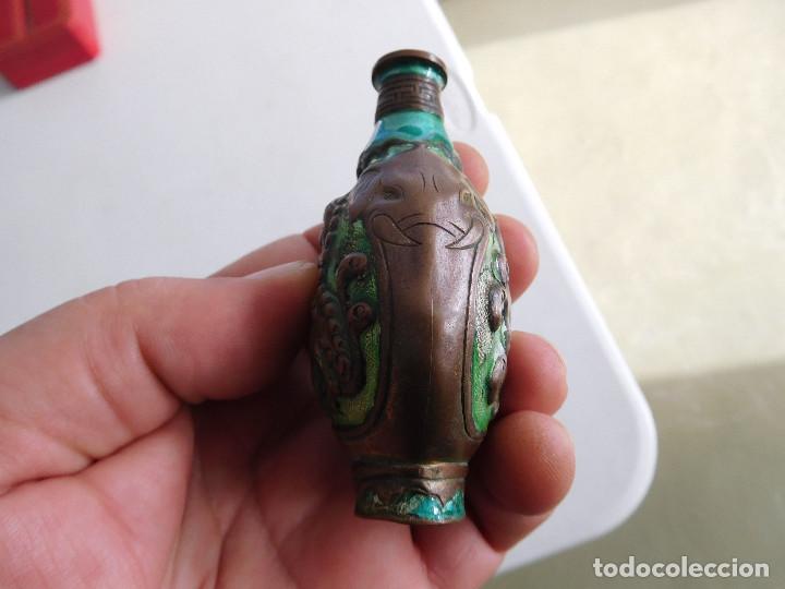 Arte: Snuff bottle antiguo de cobre y esmalte - Foto 5