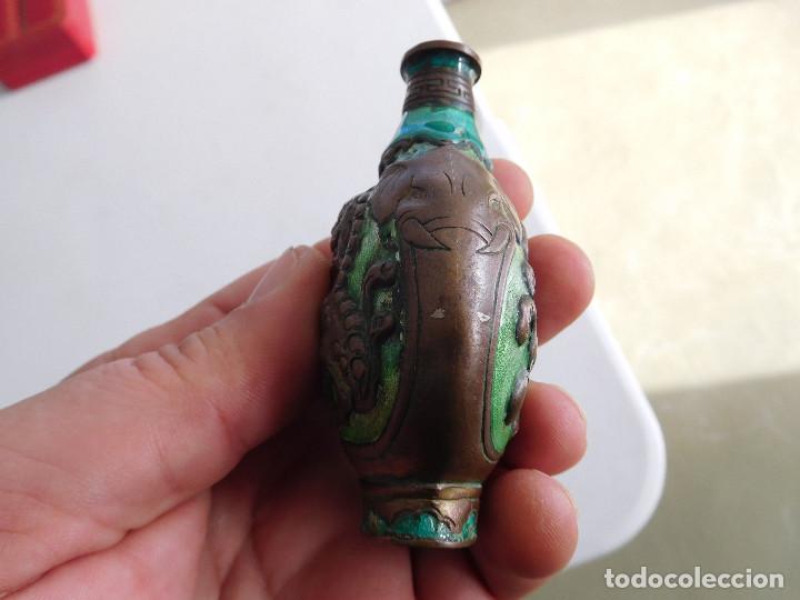 Arte: Snuff bottle antiguo de cobre y esmalte - Foto 7