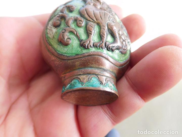 Arte: Snuff bottle antiguo de cobre y esmalte - Foto 13