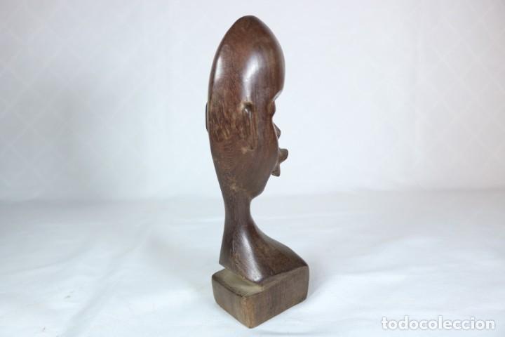 Arte: Curioso busto balines en madera tallada - Foto 6