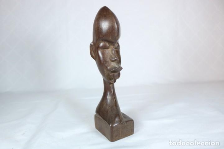 Arte: Curioso busto balines en madera tallada - Foto 8