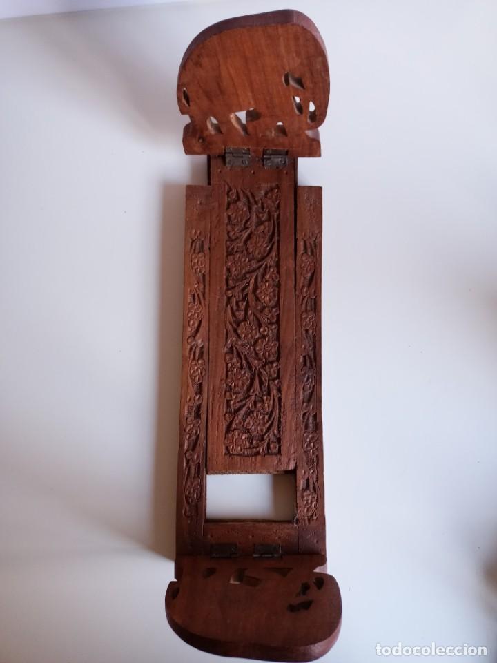 Arte: Sujetalibros extensible de madera labrada. Oriental - Foto 3