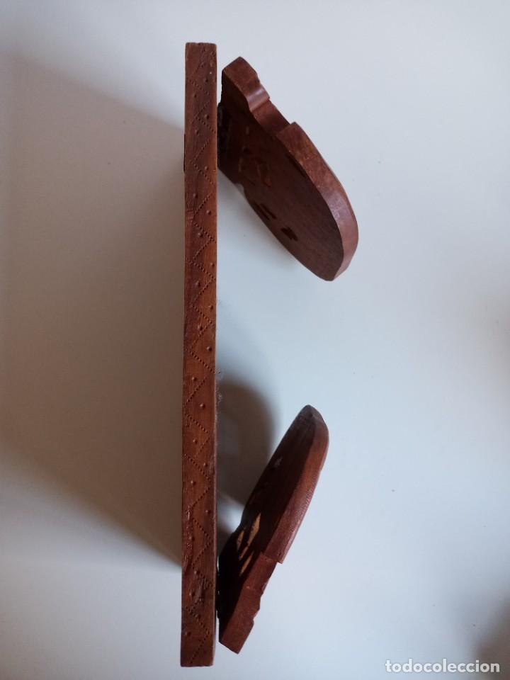 Arte: Sujetalibros extensible de madera labrada. Oriental - Foto 12