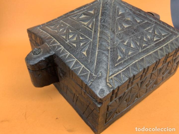 Arte: Bindi box ( caja de bindi ) hind&uacute;. Madera. - Foto 6