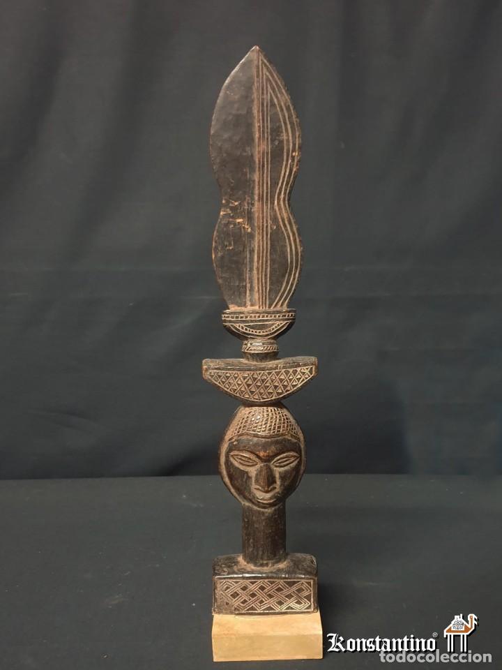 Arte: CETRO-DAGA AFRICANO EN MADERA 39X7 CMS - Foto 1