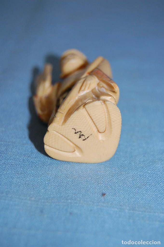 Arte: NETSUKE SABIO CON MARCA EN BASE - Foto 3