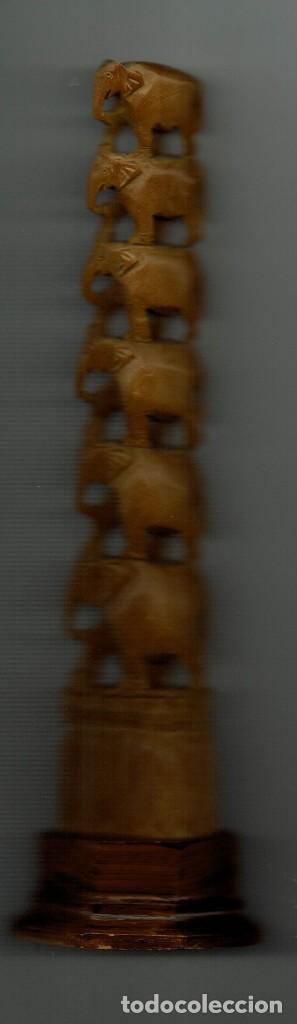 Arte: Torre elefantes madera tallada / 24 cm. - Foto 1