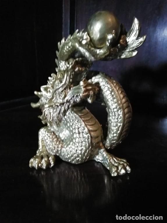 Arte: Drag&oacute;n de bronce chino jugando con bola - Foto 3