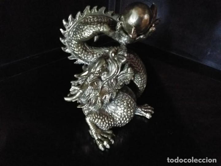 Arte: Drag&oacute;n de bronce chino jugando con bola - Foto 9