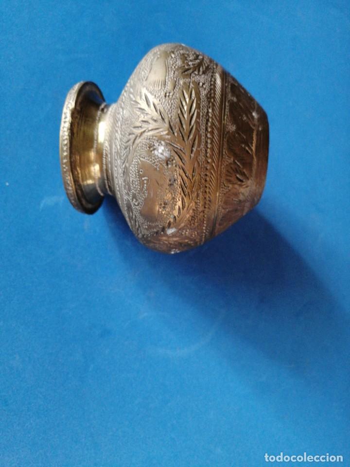 Arte: Recipiente de lat&oacute;n o bronce. 8x8cm - Foto 2