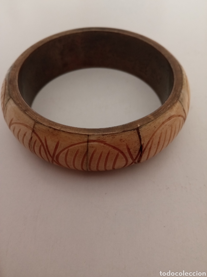 Arte: Pulsera de bronce y hueso tallado. - Foto 4