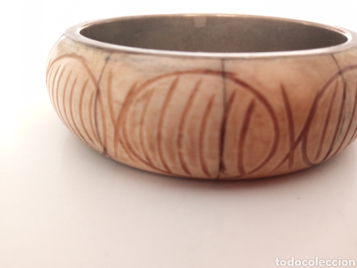 Arte: Pulsera de bronce y hueso tallado. - Foto 5