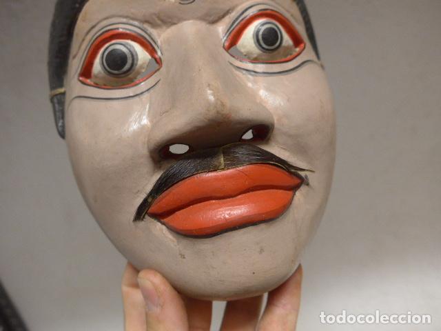 Arte: Antigua mascara de madera tallada, original de Java, Bali, Indonesia. - Foto 5