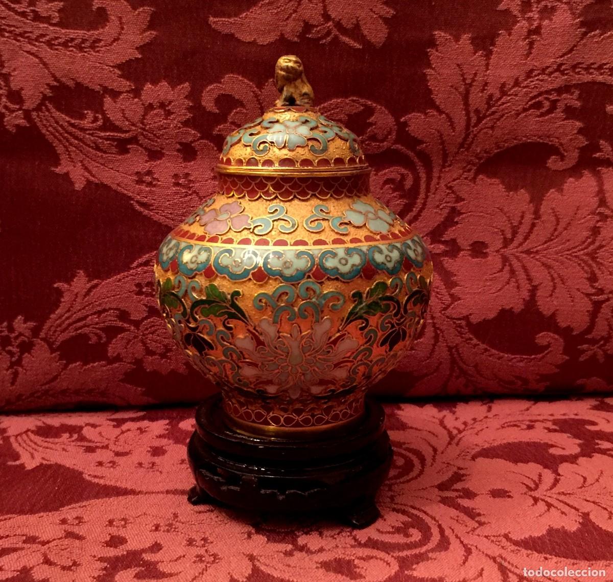 Arte: TIBOR EN CLOISONN&Eacute; CON LE&Oacute;N DE FOO. - Foto 1