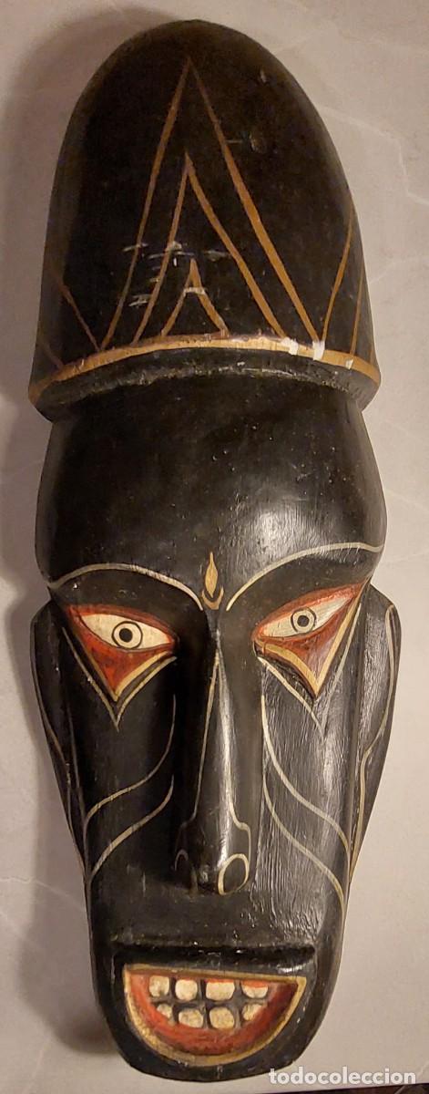 Arte: M&aacute;scara africana tallada en madera - Foto 1