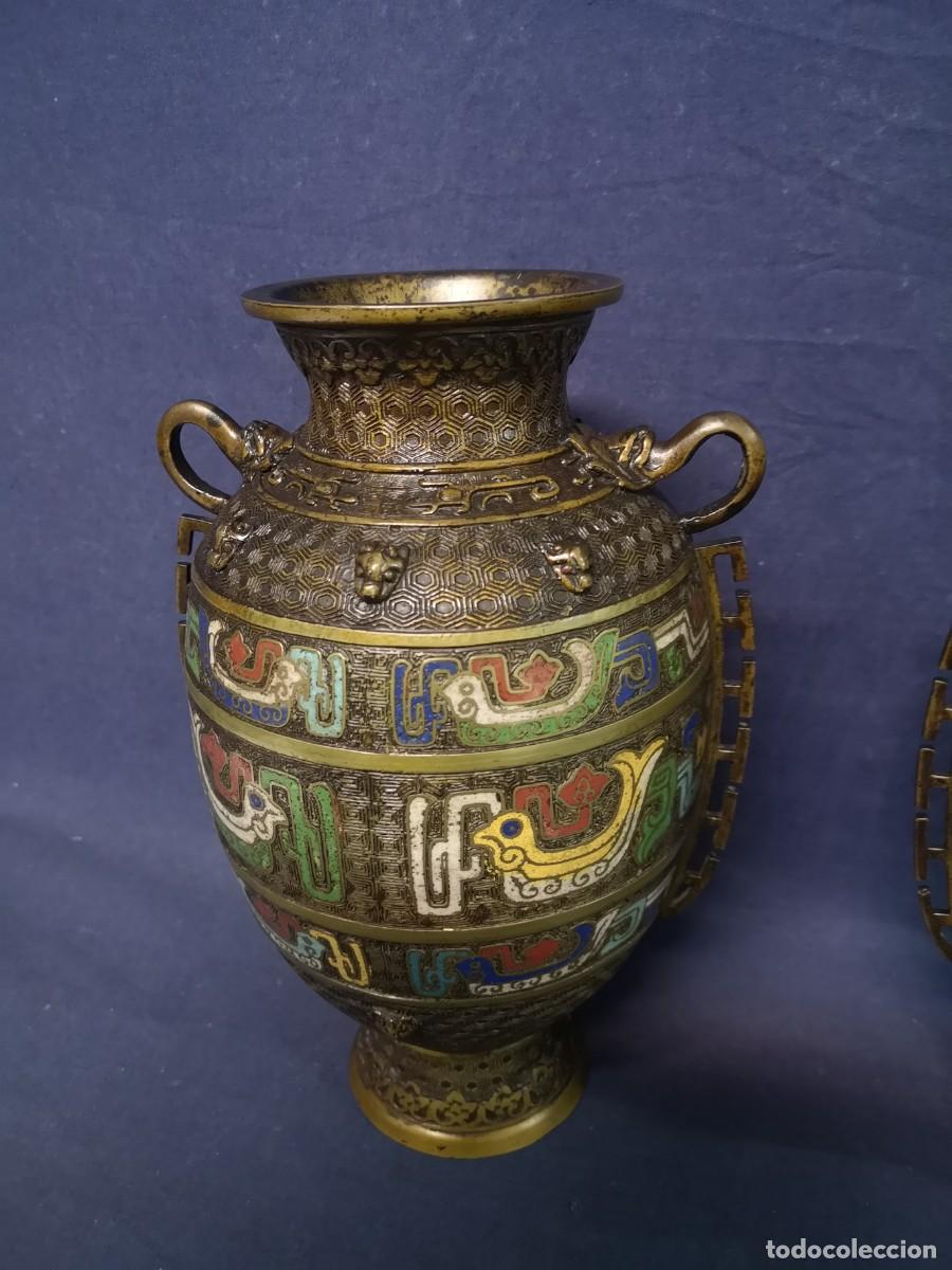 Arte: PAREJA DE JARRONES EN BRONCE ORIENTALES - Foto 3
